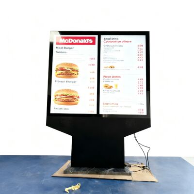 खरीदें 55 इंच आउटडोर डिजिटल साइनेज 3000-4000 निट्स ब्राइटनेस एडोब आरजीबी 98% कलर और आईपी65 वाटरप्रूफ एडवरटाइजिंग कियोस्क के साथ ऑनलाइन निर्माण